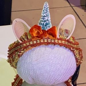 Newborn holiday bonnet